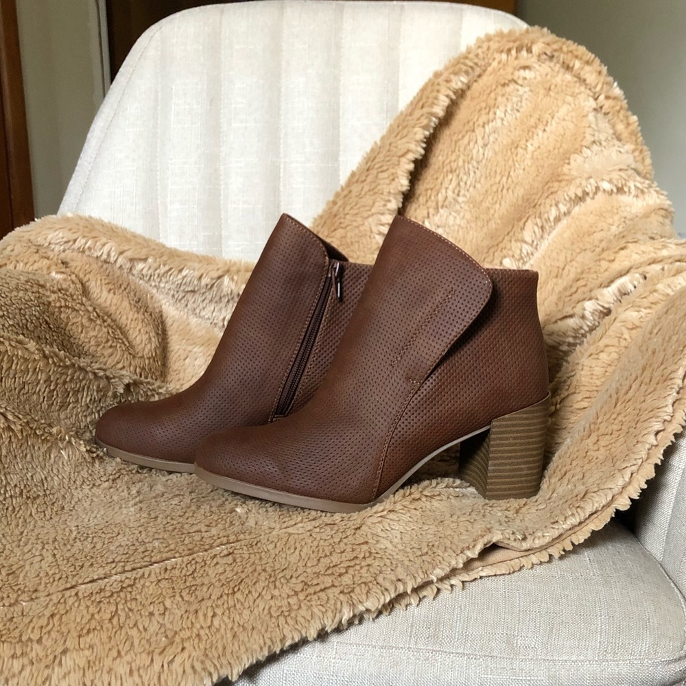 Naturalizer Booties
